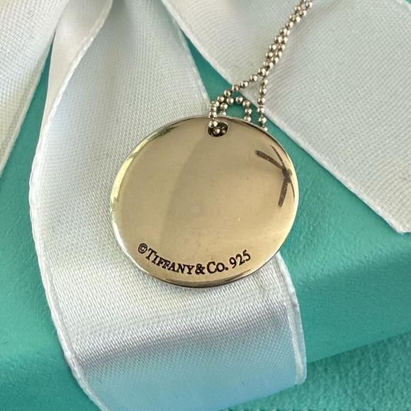 Tiffany large initial C letter pendant necklace - Picture 3 of 4